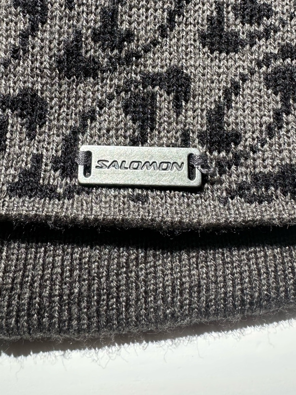 Salomon Ribbed Knit Beanie - 2009 new no tags - Picture 5 of 5